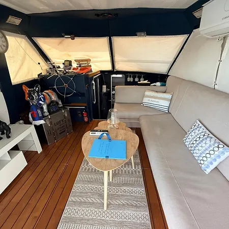 Botel Vedette Location A La Nuitee Sur L Eau Valence (Drome)